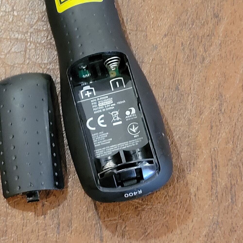 Logitech R400 Remote Wireless Presenter Laser Pointer - Picture 8 of 16